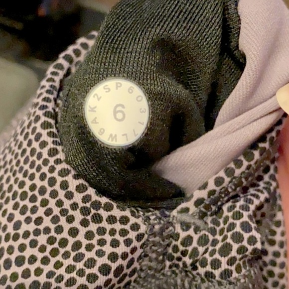 Lululemon Printed Wunder Under Crop Legging NWOT Never Worn - Picture 6 of 6